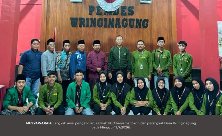 MAHASISWA KKN 16 GELAR FGD PROGRAM KERJA BERSAMA PEMERINTAH DESA WRINGINAGUNG