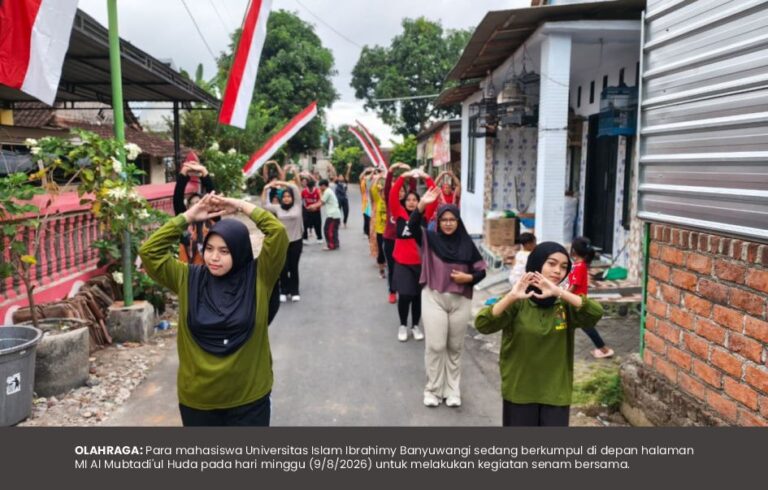 Jaga Kebugaran Fisik, KKN-PPM Kelompok 9 Universitas Islam Ibrahimy Gelar Senam Bersama Warga Sukodadi Genting