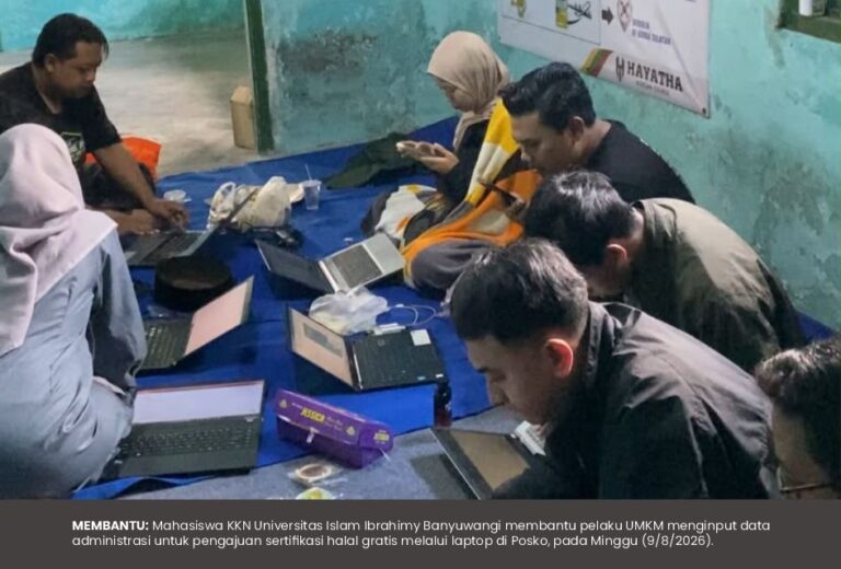 Bantu Pelaku UMKM, Mahasiswa KKN Turun Tangan Input Data Demi Selesaikan Proker Sertifikasi Halal Gratis