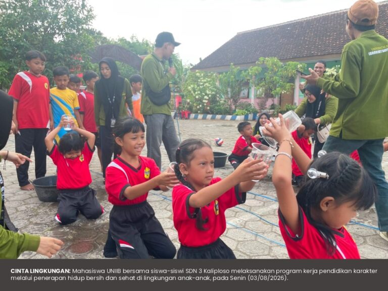PELAKSANAAN PROGRAM KERJA PENDIDIKAN KARAKTER MELALUI PENERAPAN HIDUP BERSIH DAN SEHAT DI LINGKUNGAN ANAK-ANAK DI SDN 3 KALIPLOSO