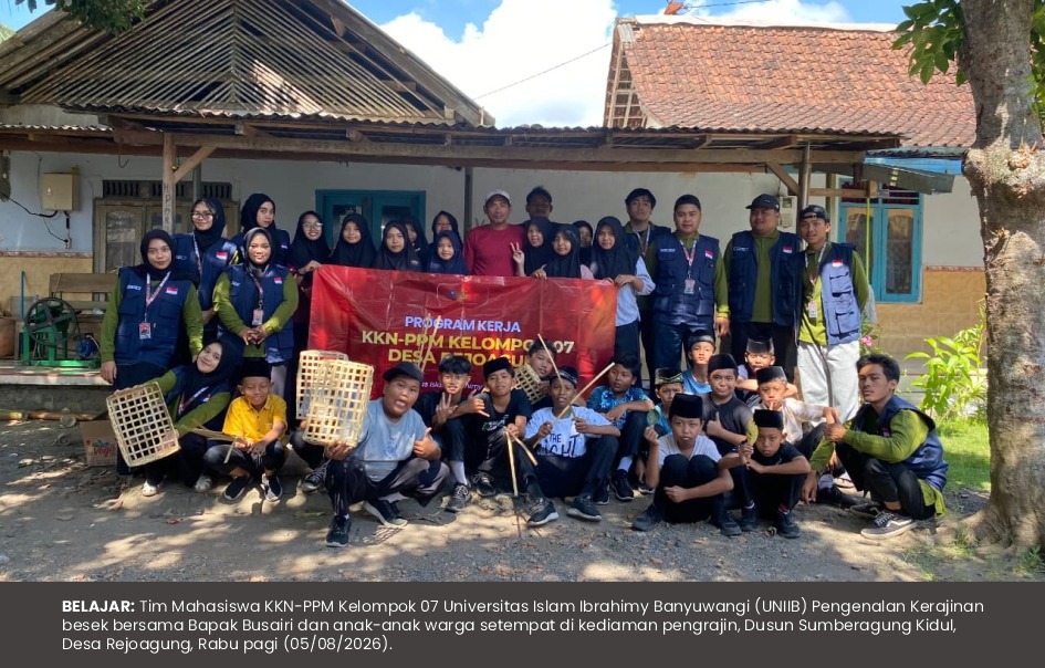Lestarikan Tradisi Sejak Dini: Anak-Anak Desa Rejoagung Antusias Belajar Membuat Besek Bersama Mahasiswa UNIIB