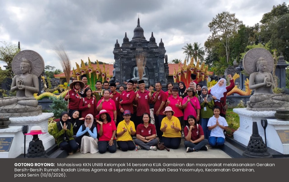 KKN UNIIB Bersama KUA Gambiran Gelar Gerakan Bersih-Bersih Rumah Ibadah Lintas Agama