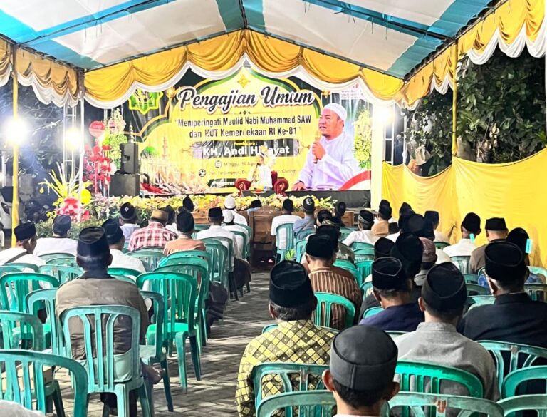 Semarak Maulid Nabi Muhammad SAW, Kelompok 11 KKN-PPM UNIIB Bersama Masyarakat Dusun Tanjungrejo