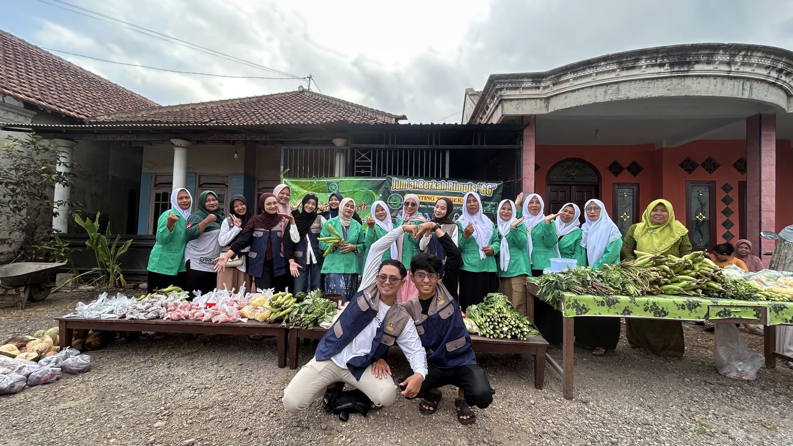 Jumat Berkah Bersama Ibu-Ibu Fatayat